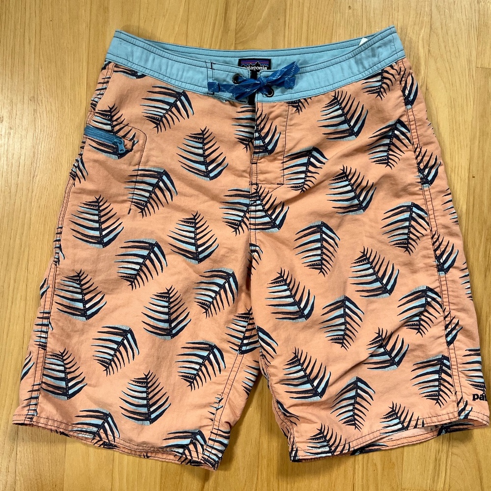 Patagonia boys board shorts: size 14